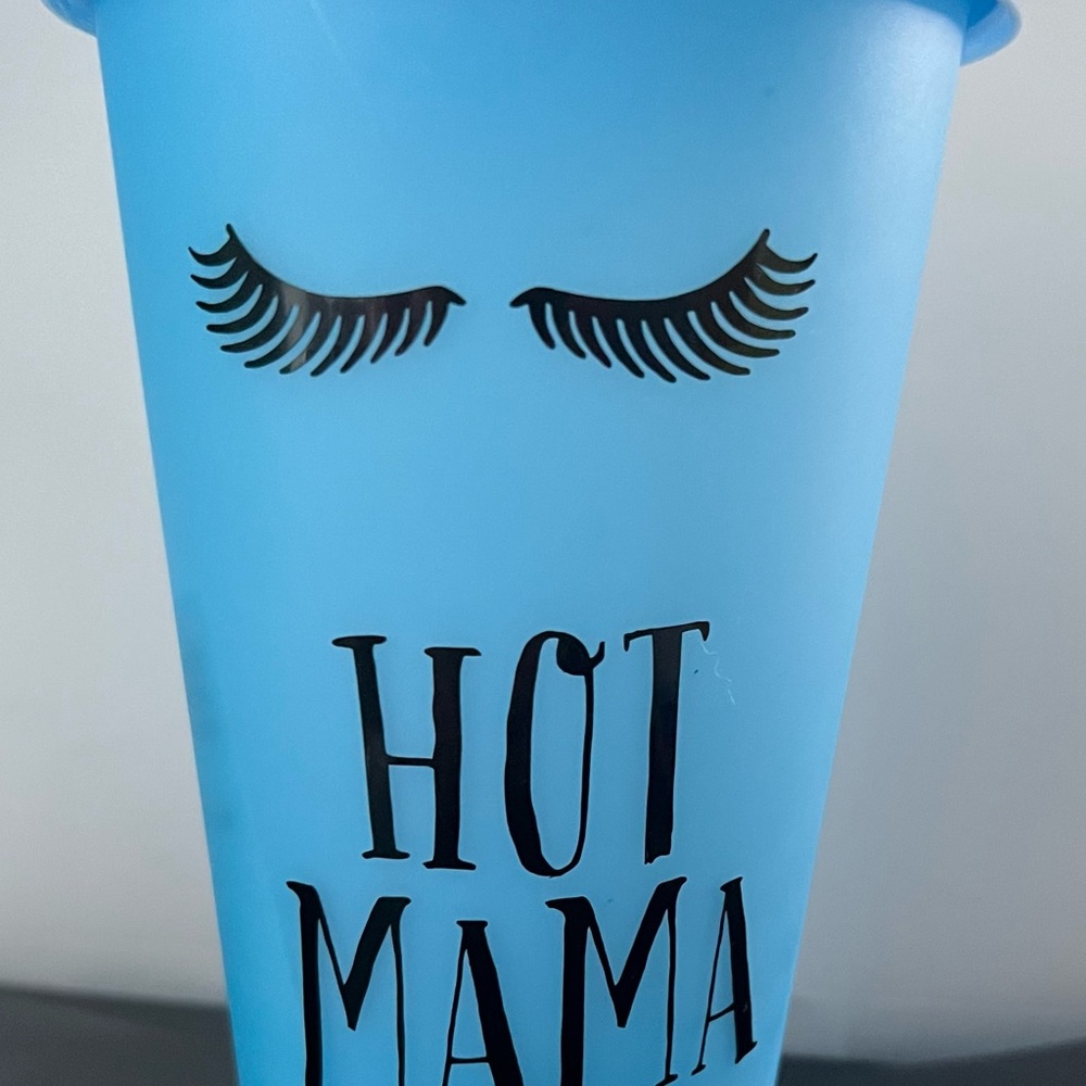 Color changing travel mug - Picture 2 of 3